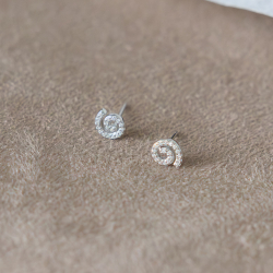 Spiral Studs